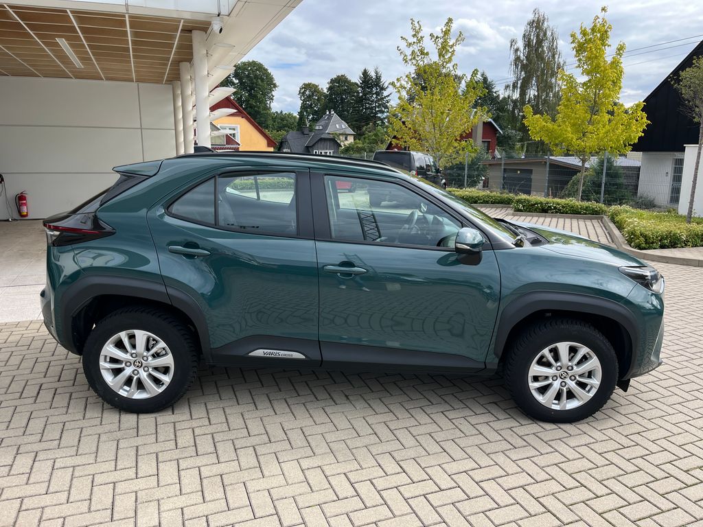 toyota-yaris-cross-1-5-hybrid-e-cvt-comfort - 6