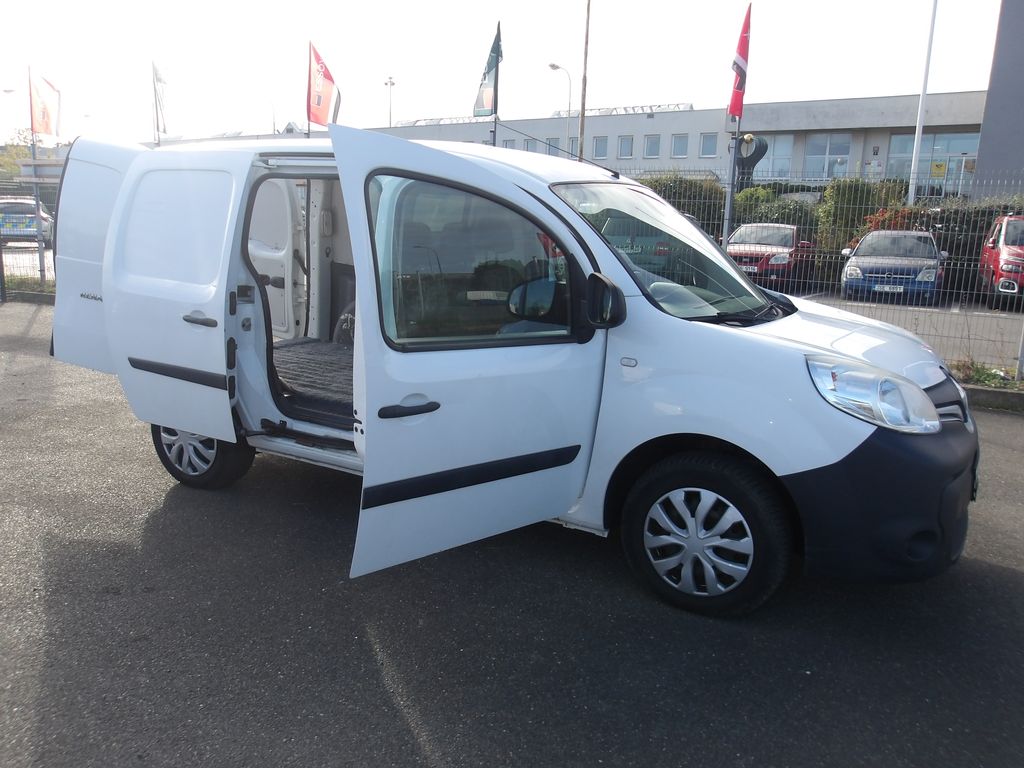 renault-kangoo-1-5dci-3-mista-park-kamera - 8