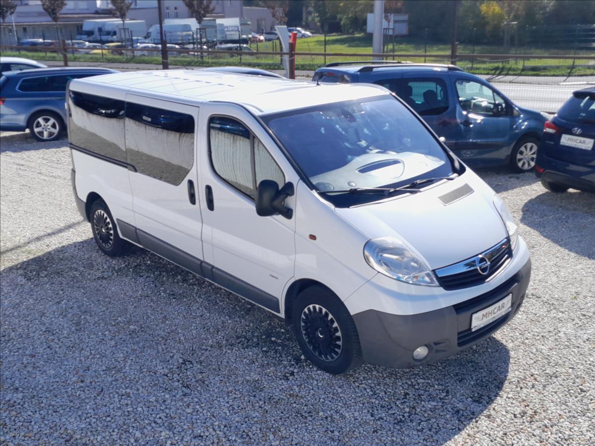 Opel Vivaro 2.0 CDTI  9.MÍST