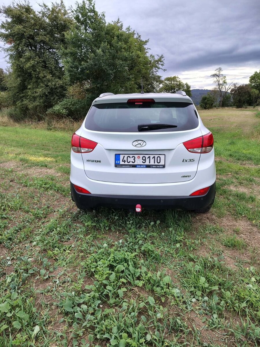 hyundai-ix35-2-0-i-benzin-4x4 - 1
