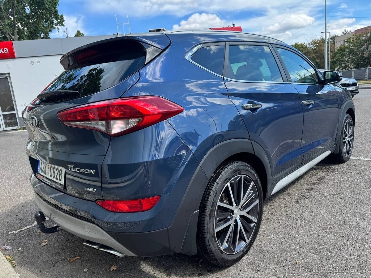 hyundai-tucson-2-0 - 1