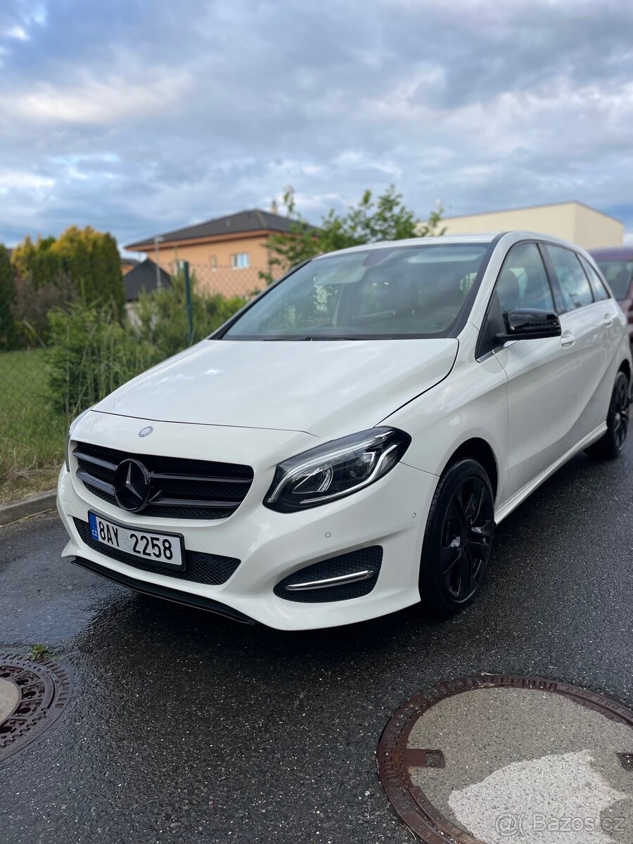 mercedes-benz-tridy-b-b180 - 2