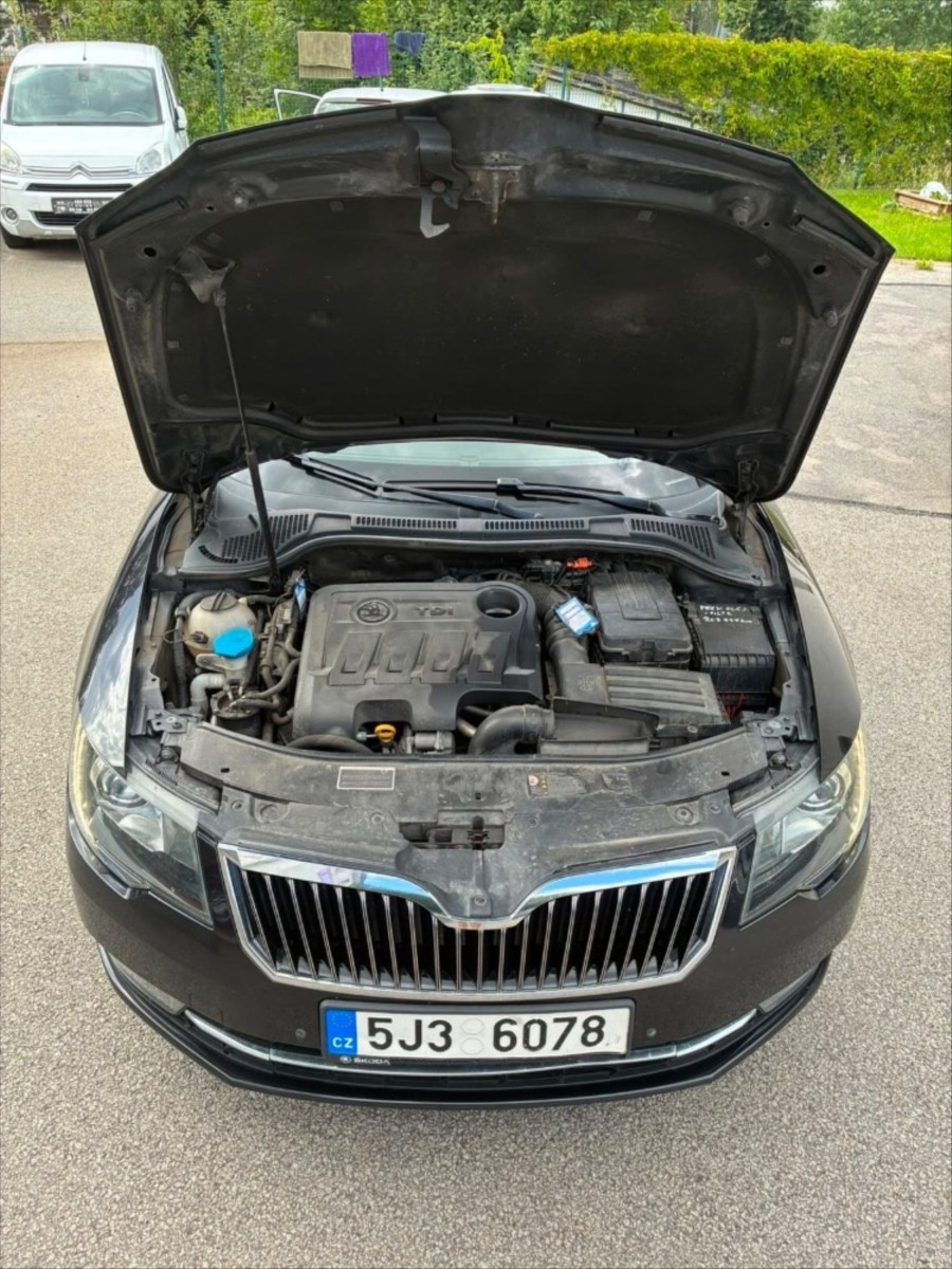 skoda-superb-2-0-tdi-125-kw-4x4-dsg-elegance - 1