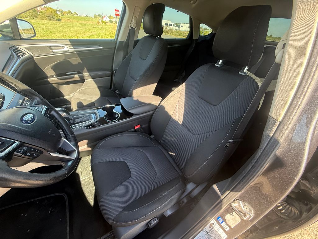 ford-mondeo-2-0-tdci-liftback-automat - 9