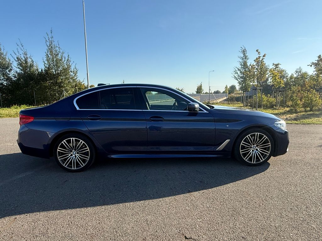 bmw-rada-5-x-drive-plna-vybava-odpocet-dph - 5