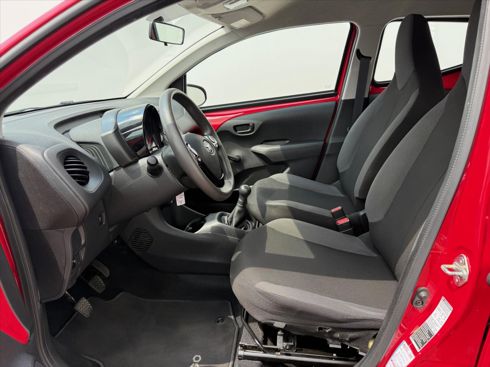toyota-aygo-1-0-comfort - 8