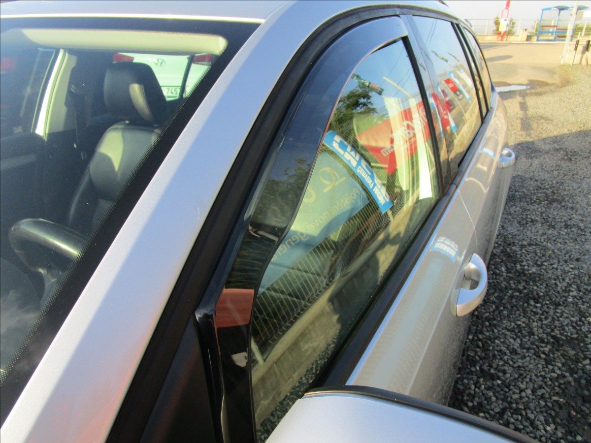 skoda-octavia-combi-1-6tdi-greenline-bi-xenony-kuze - 7