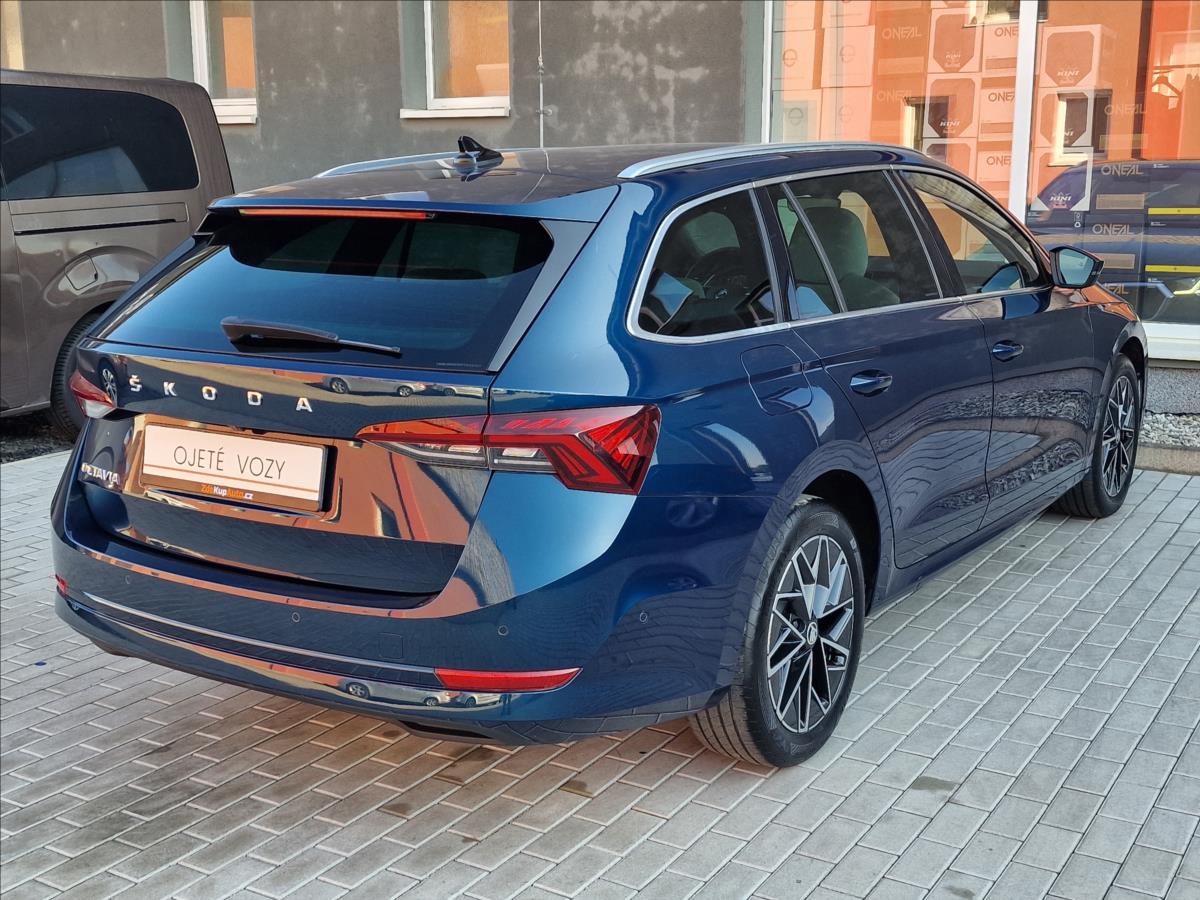 skoda-octavia-2-0-tdi-110kw-style-combi-cr - 9