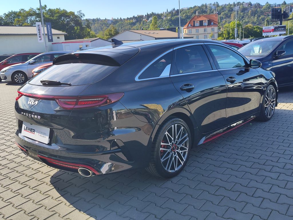 kia-pro-ceed-1-6-t-gdi-150kw-gt-dct - 4