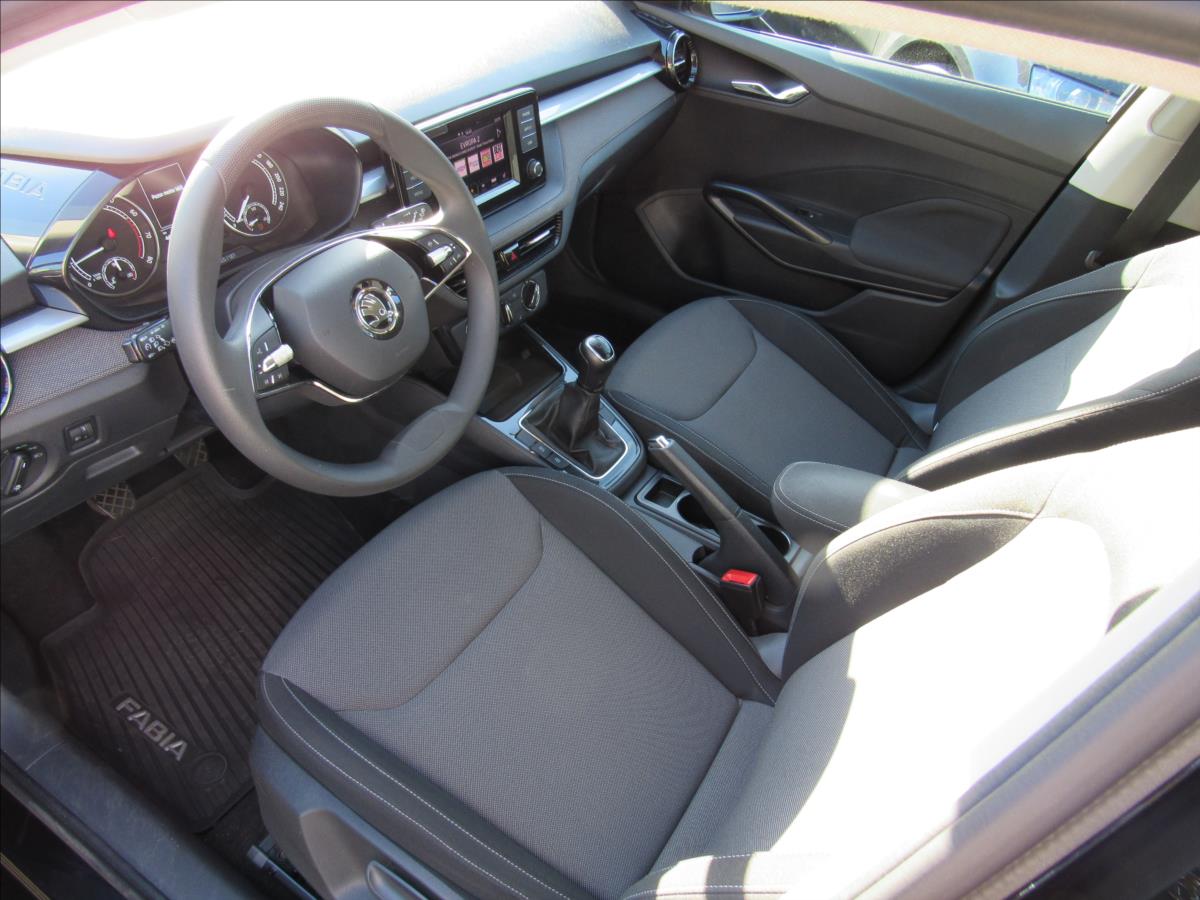 skoda-fabia-1-0-mpi-ambition - 8