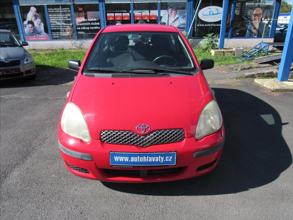 toyota-yaris-1-0-i-terra-vvt-i - 1