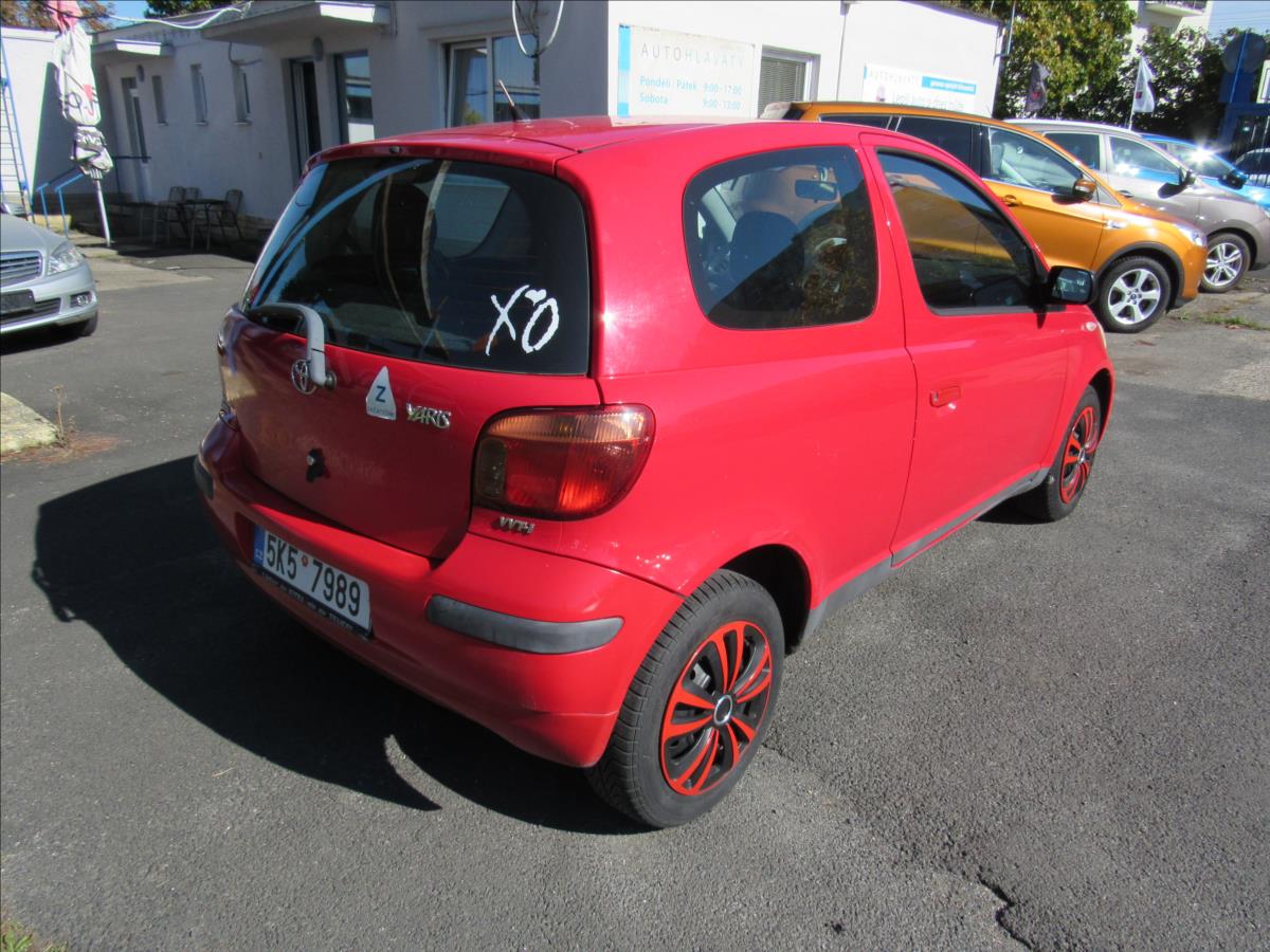 toyota-yaris-1-0-i-terra-vvt-i - 5