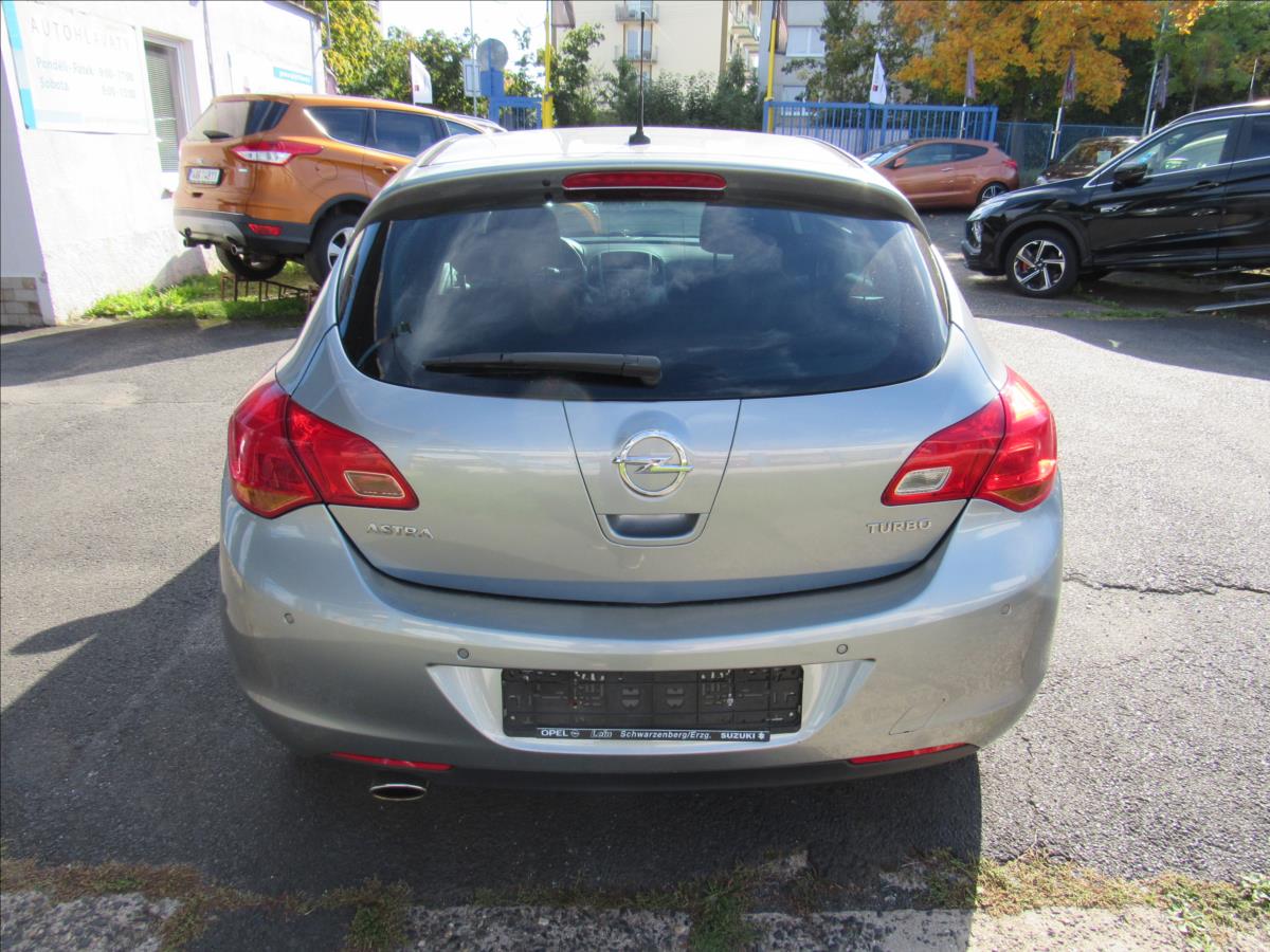 opel-astra-1-4-turbo-103kw - 4