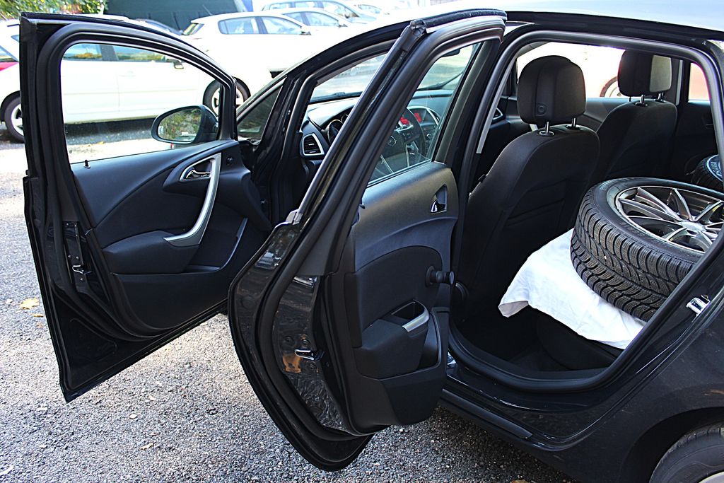 opel-astra-1-6i-85-kw-serv-knizka - 8