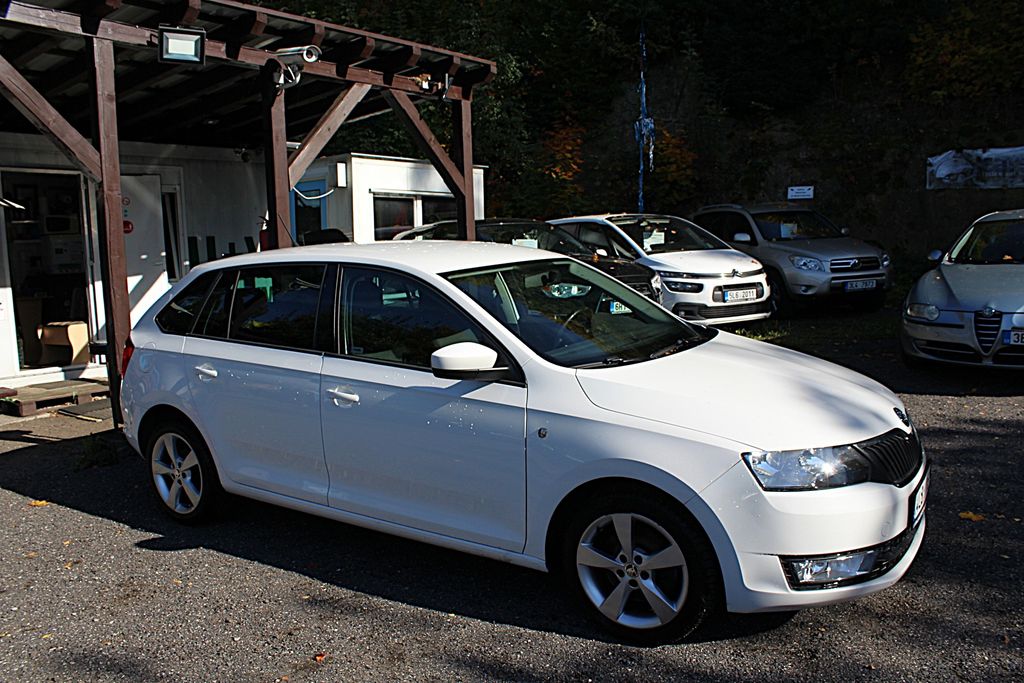 skoda-rapid-1-2-tsi-spaceback - 4