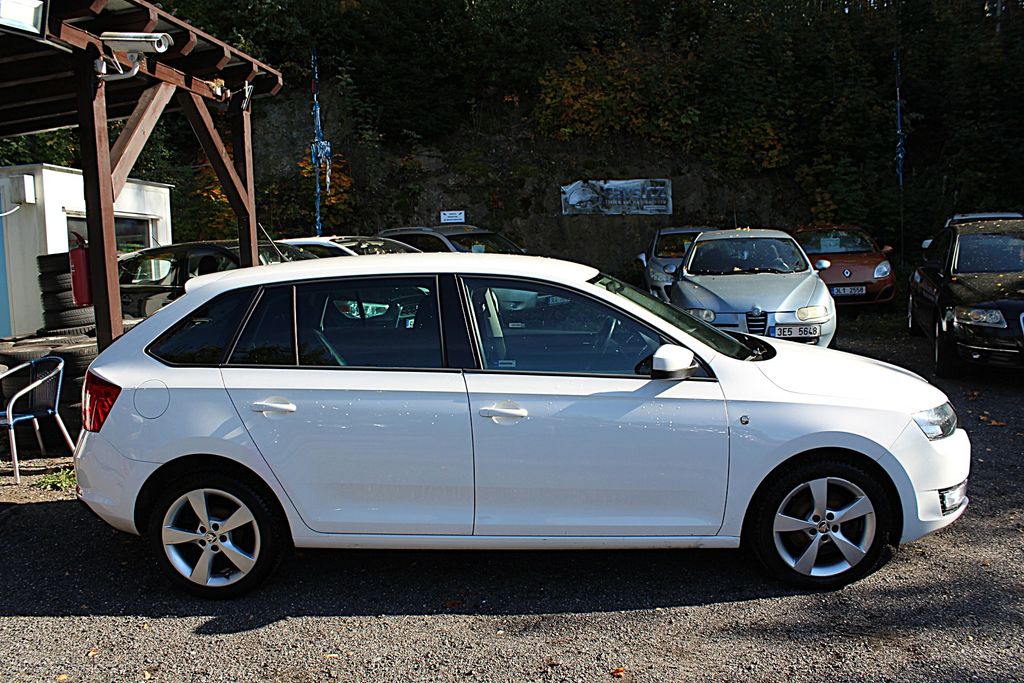 skoda-rapid-1-2-tsi-spaceback - 5
