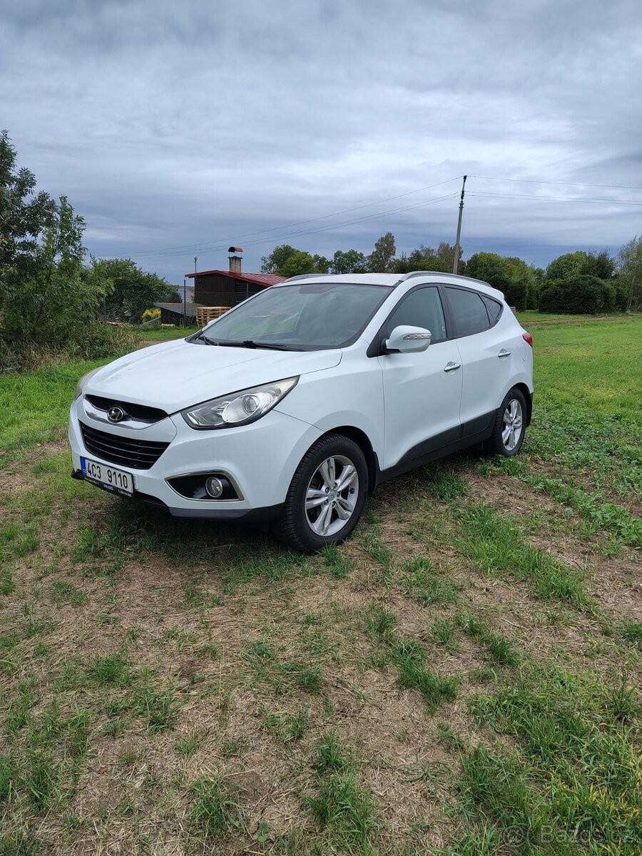 hyundai-ix35-2-0-i-benzin-4x4 - 3