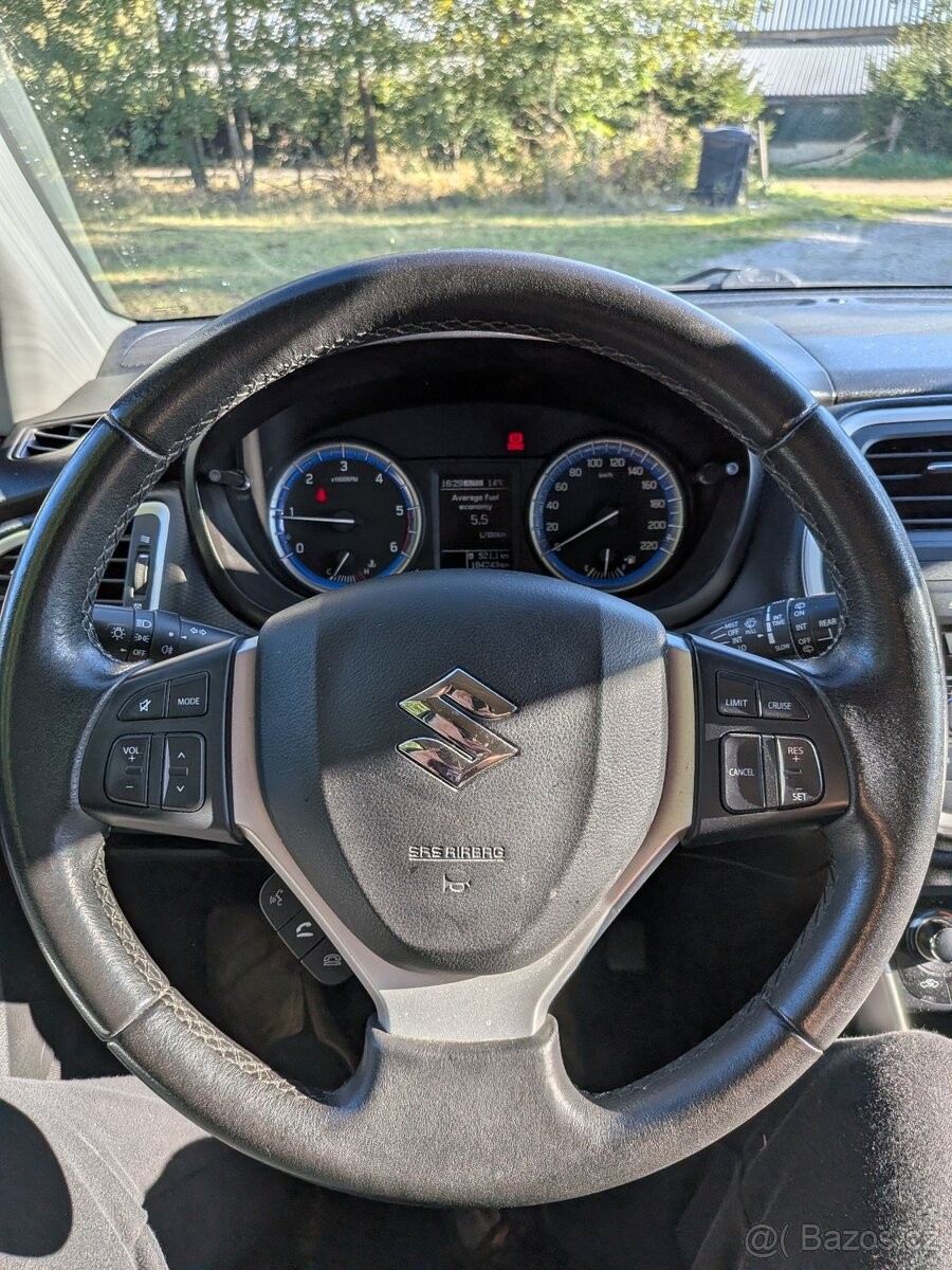 suzuki-sx4-1-6-s-cross-4x4 - 2
