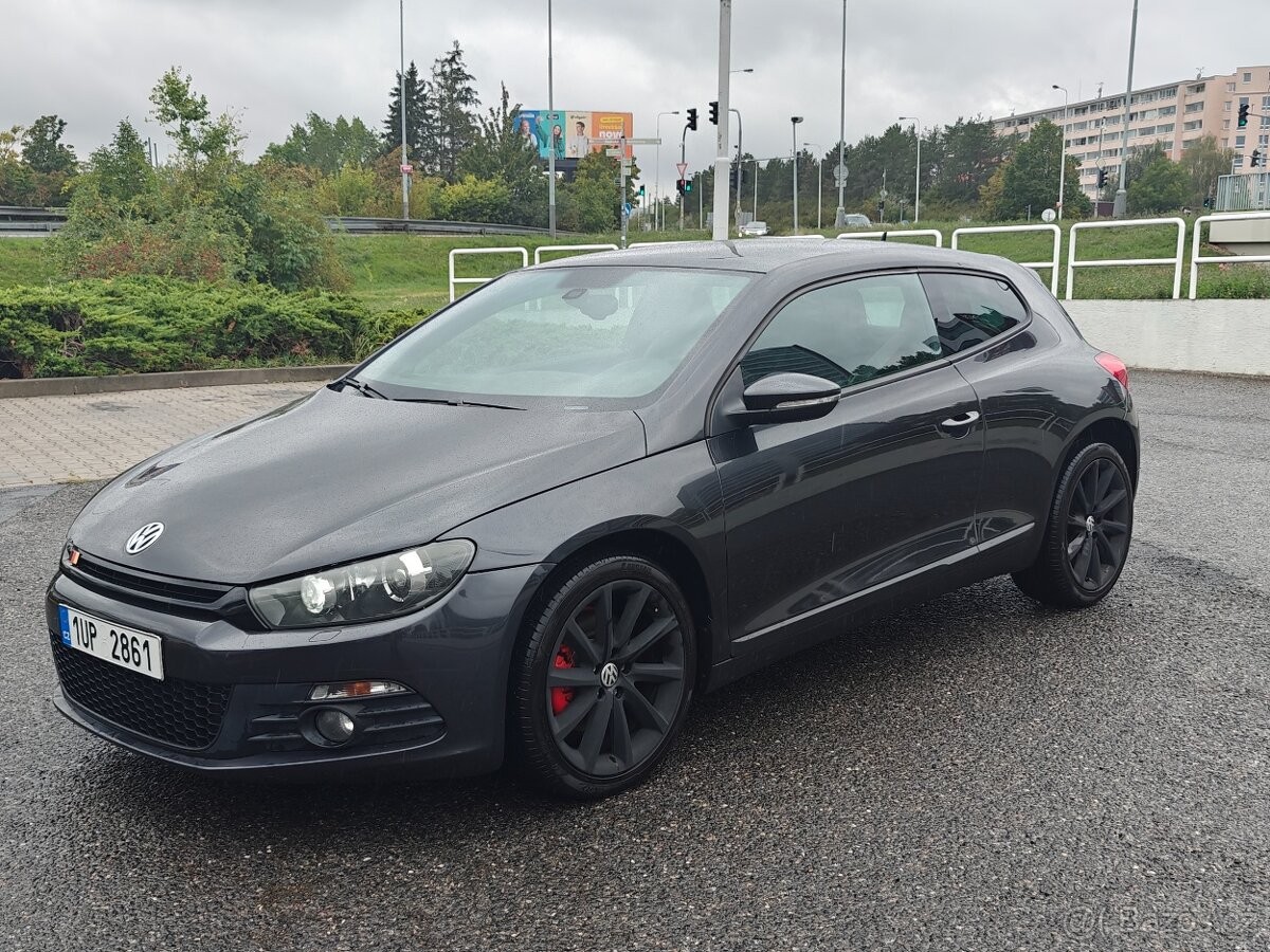 volkswagen-scirocco-1-4-tsi-118-kw-2009-175-000-km - 1