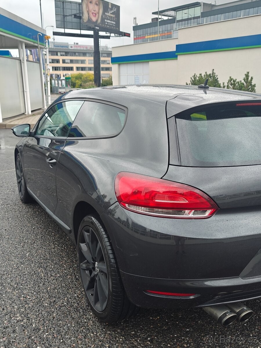 volkswagen-scirocco-1-4-tsi-118-kw-2009-175-000-km - 2