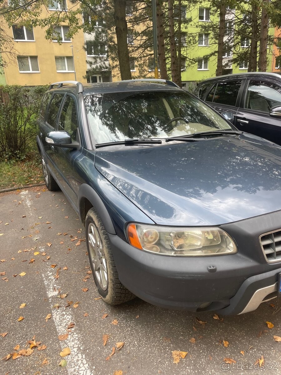 Volvo XC70 