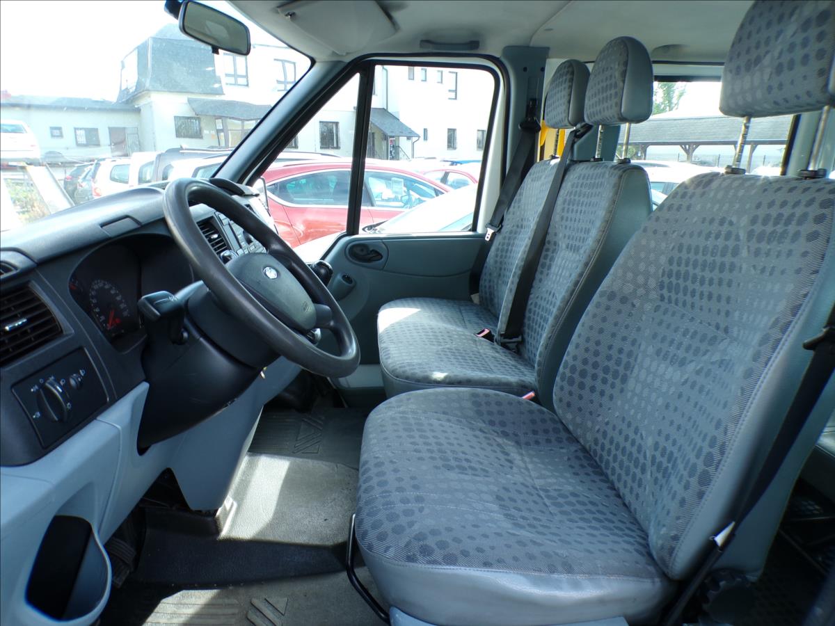 ford-transit-2-2-tdci-klimatizace-9-mist - 9