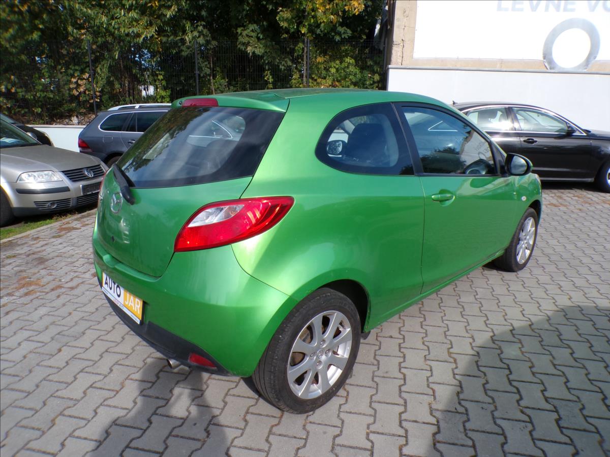 mazda-2-1-4-i-klimatizace - 4