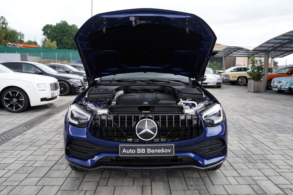 mercedes-benz-glc-glc-300-de-4matic-coupe-amg-cr - 8