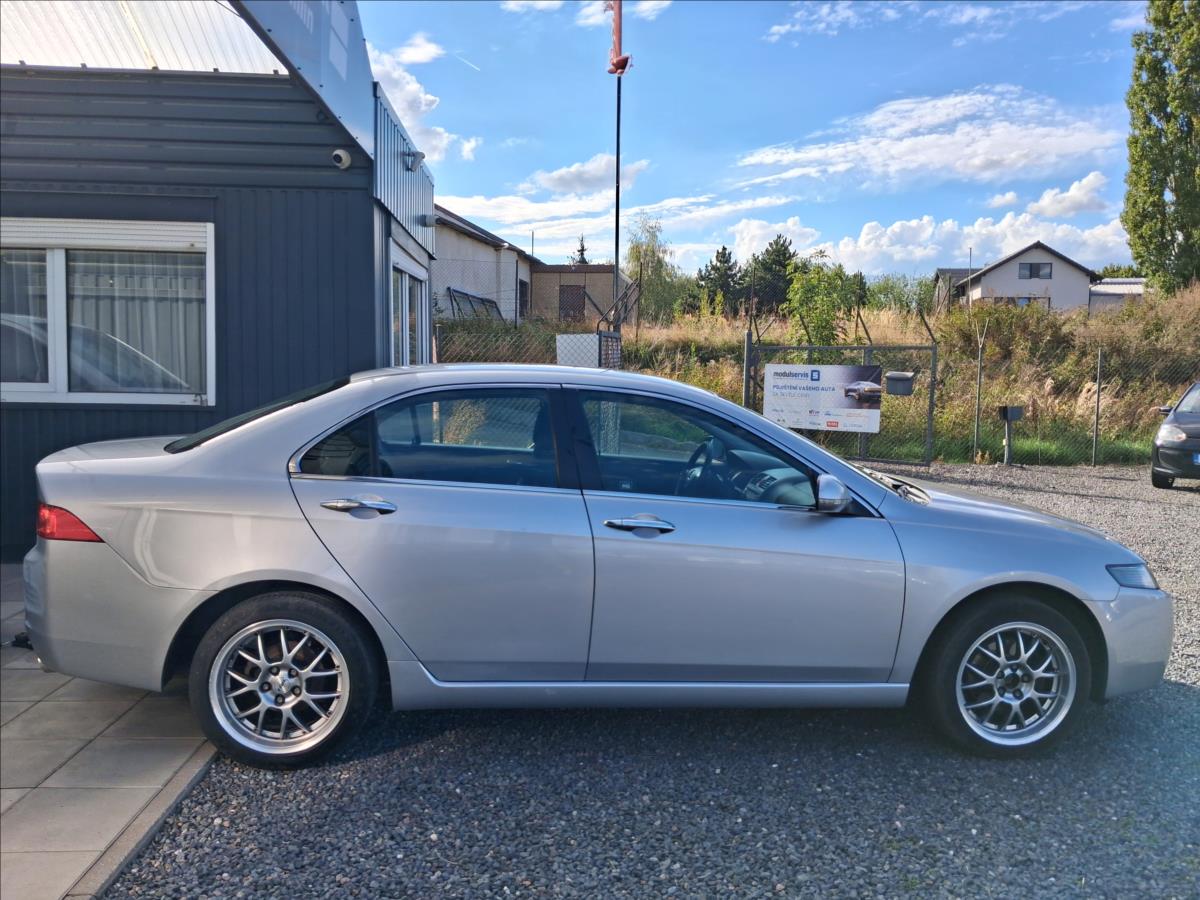 honda-accord-2-0-114kw - 7