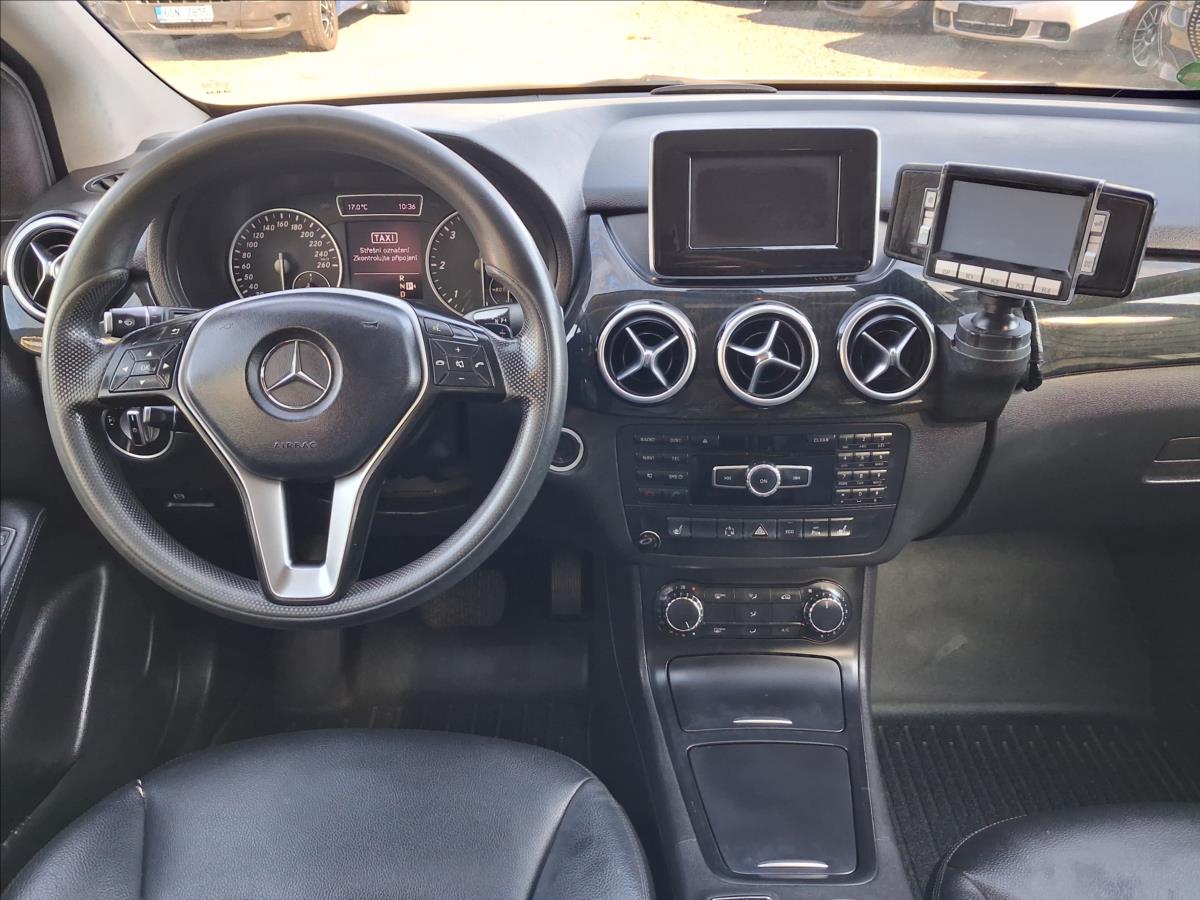 mercedes-benz-tridy-b-1-8-taxi - 9