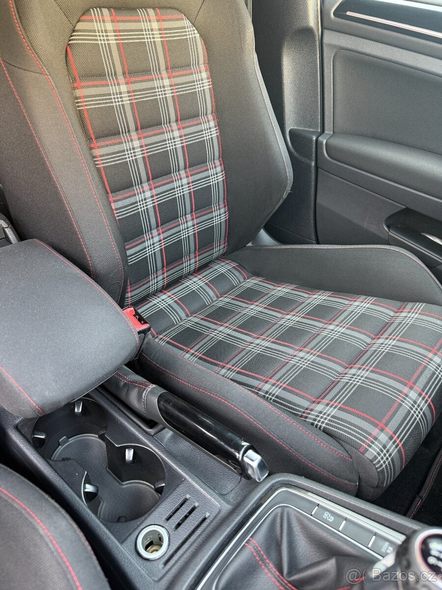 volkswagen-golf-2-0-gti-manualni-rucni-brzda - 2