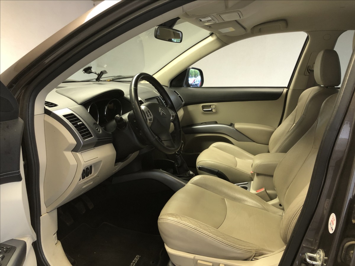 citroen-c-crosser-2-2-hdi-7-mist-c-crosser - 8
