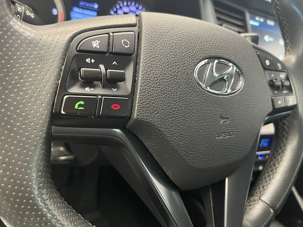 hyundai-tucson-1-7-crdi-85kw-best-of-czech-4x2 - 9