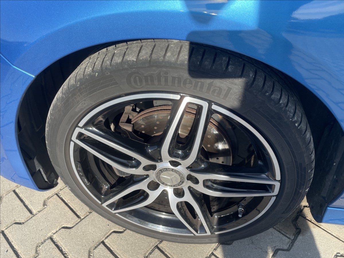 mercedes-benz-tridy-a-1-6-i-90-kw-amg-line-1-majitel-led-krasne - 5
