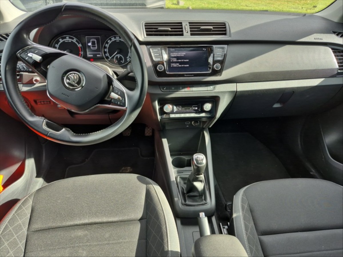 skoda-fabia-1-0-tsi-combi-70kw - 5