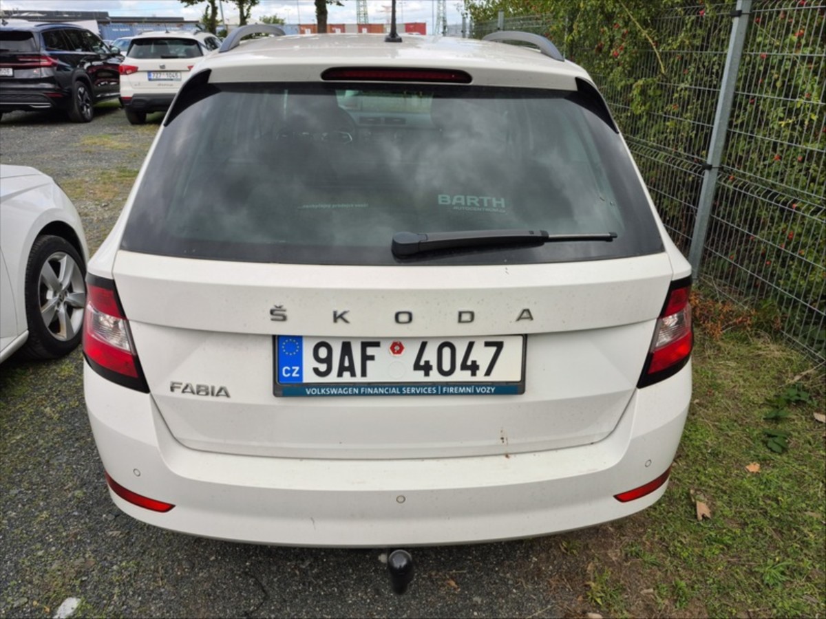 skoda-fabia-1-0-tsi-combi-70kw - 1