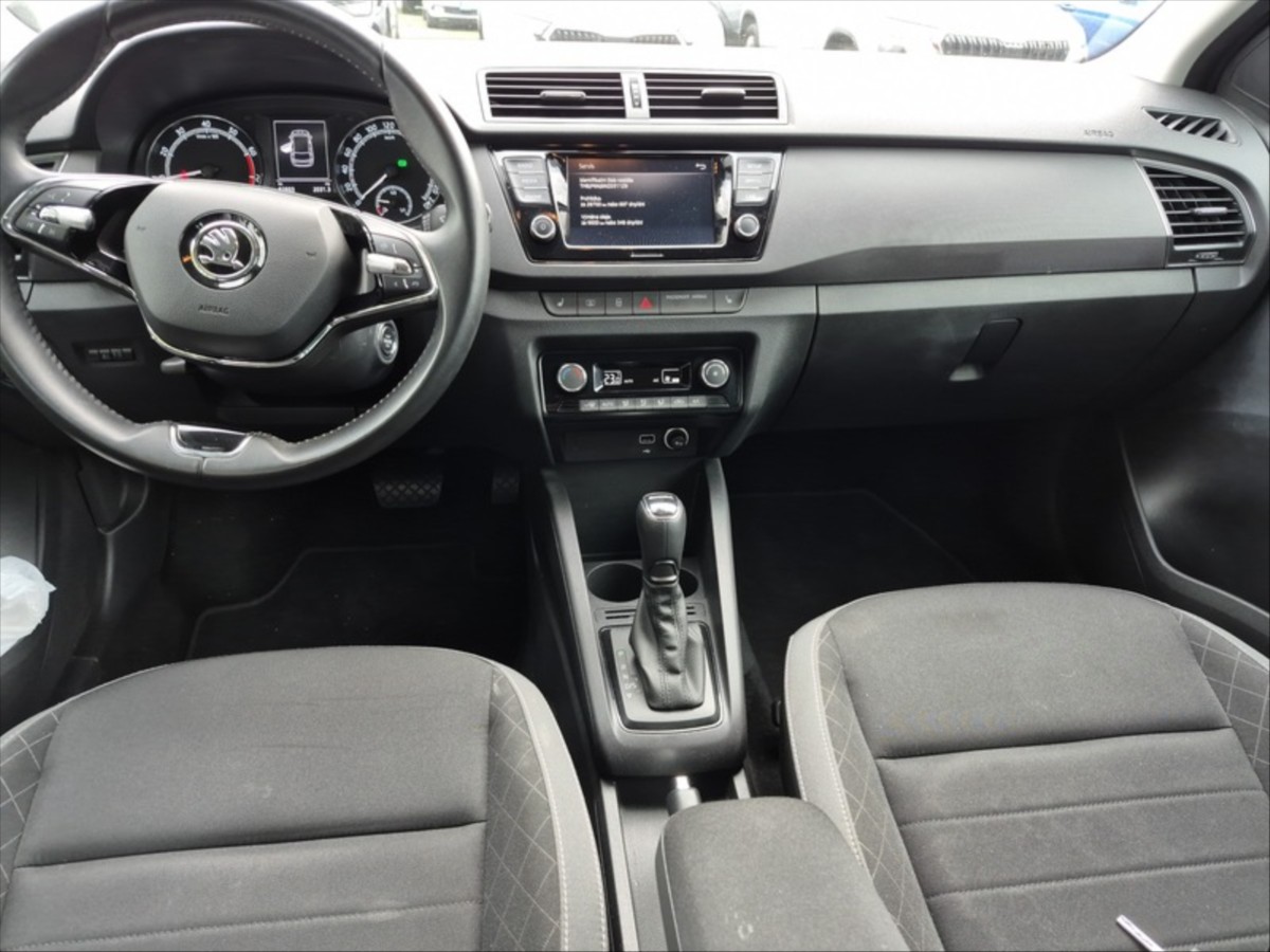 skoda-fabia-1-0-tsi-combi-70kw-dsg - 5