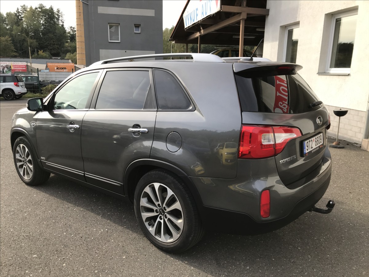 kia-sorento-2-2-crdi-145kw-4x4 - 5