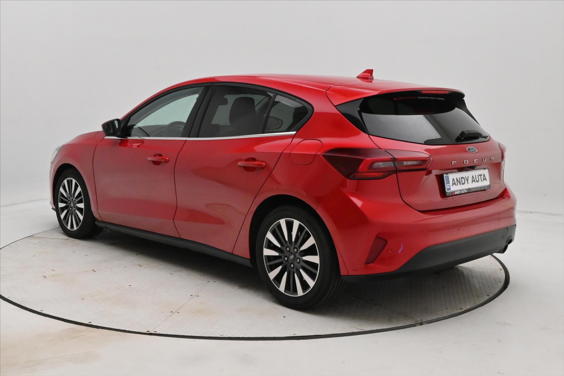 ford-focus-2-0-ecoblue-110kw-titanium-x-zaruka-az-5-let - 6