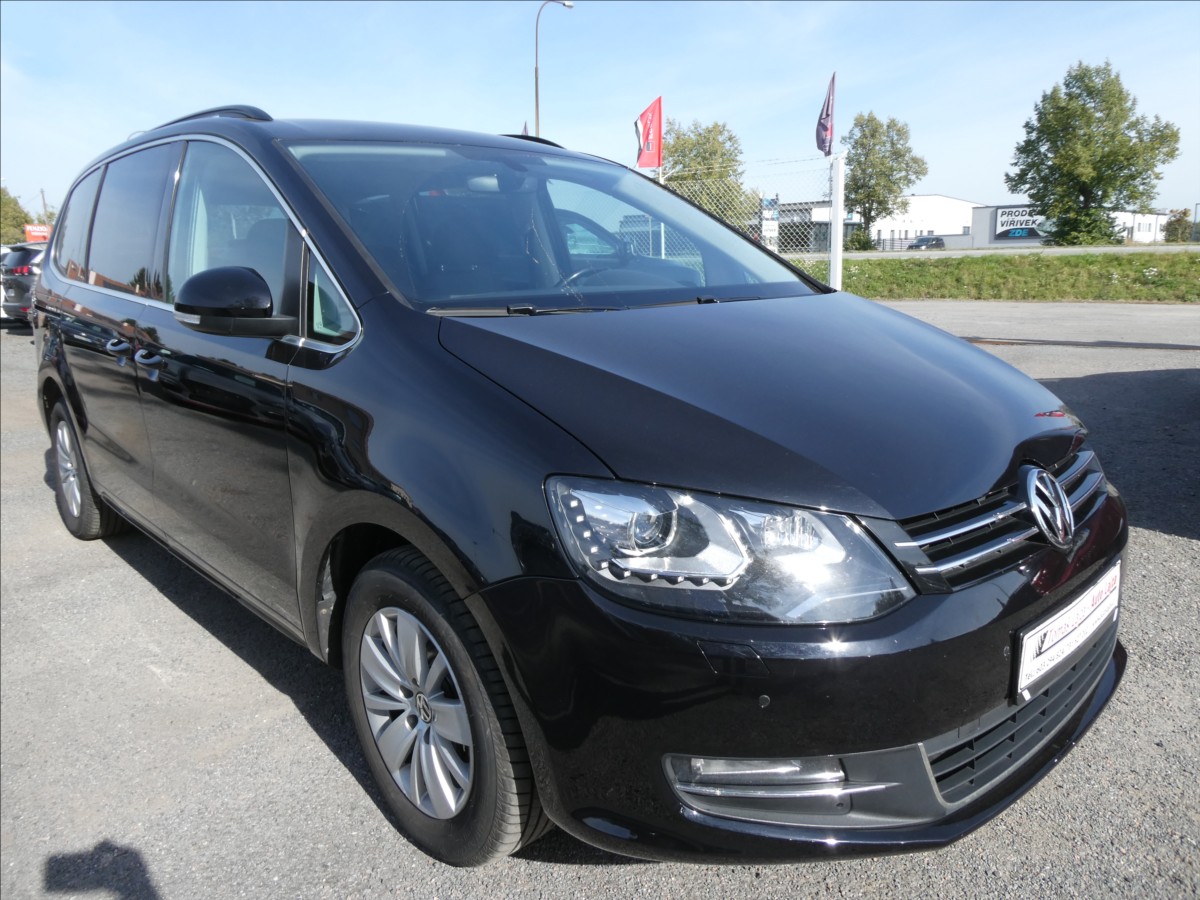 Volkswagen Sharan 2,0 TDi 110kW 7.míst, serviska