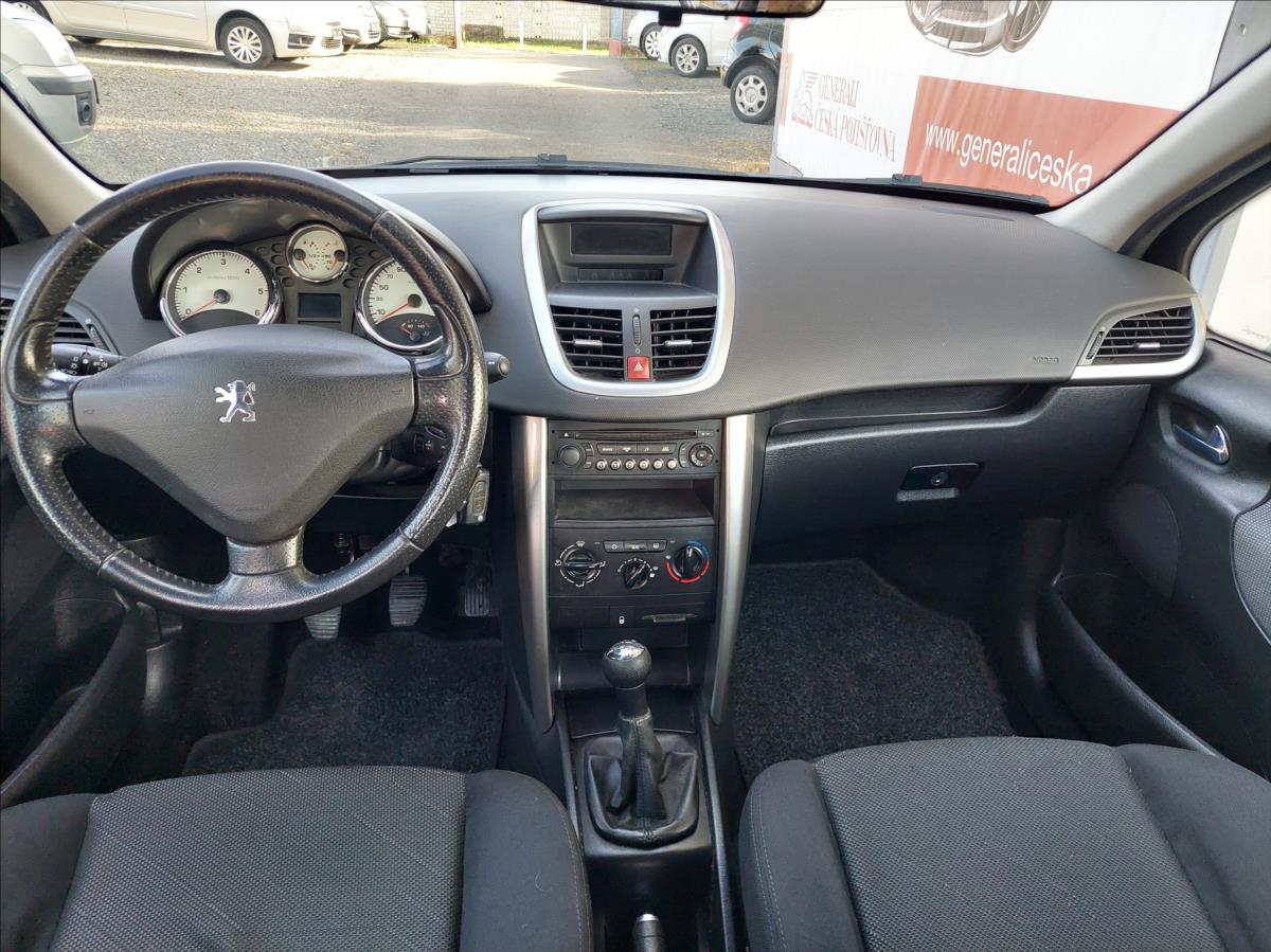 peugeot-207-1-6-hdi-top-stav - 9