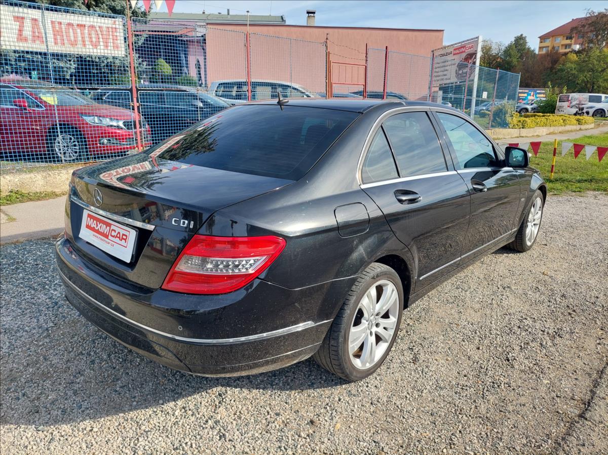 mercedes-benz-tridy-c-2-2-cdi-c220 - 6