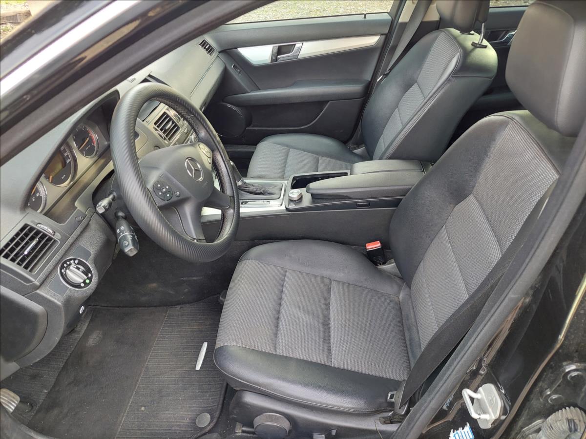 mercedes-benz-tridy-c-2-2-cdi-c220 - 7