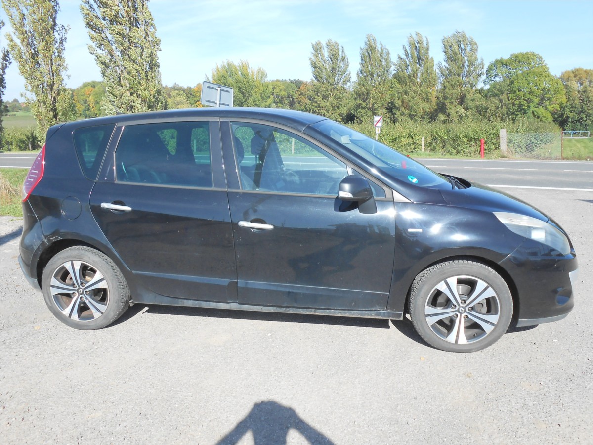 renault-scenic-1-4-96-kw-historie-digiklima - 5