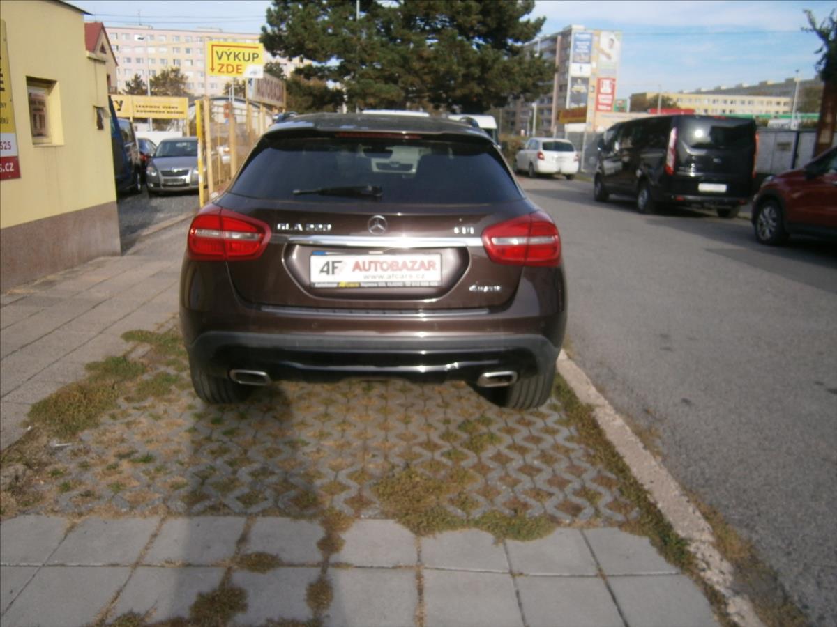 mercedes-benz-gla-2-2-cdi-4-matic - 4
