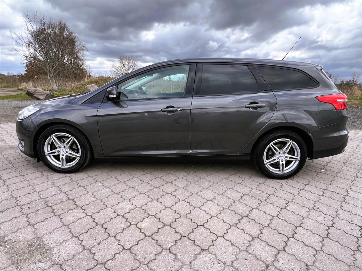 ford-focus-1-0-eb-92-kw-turnier-business - 6