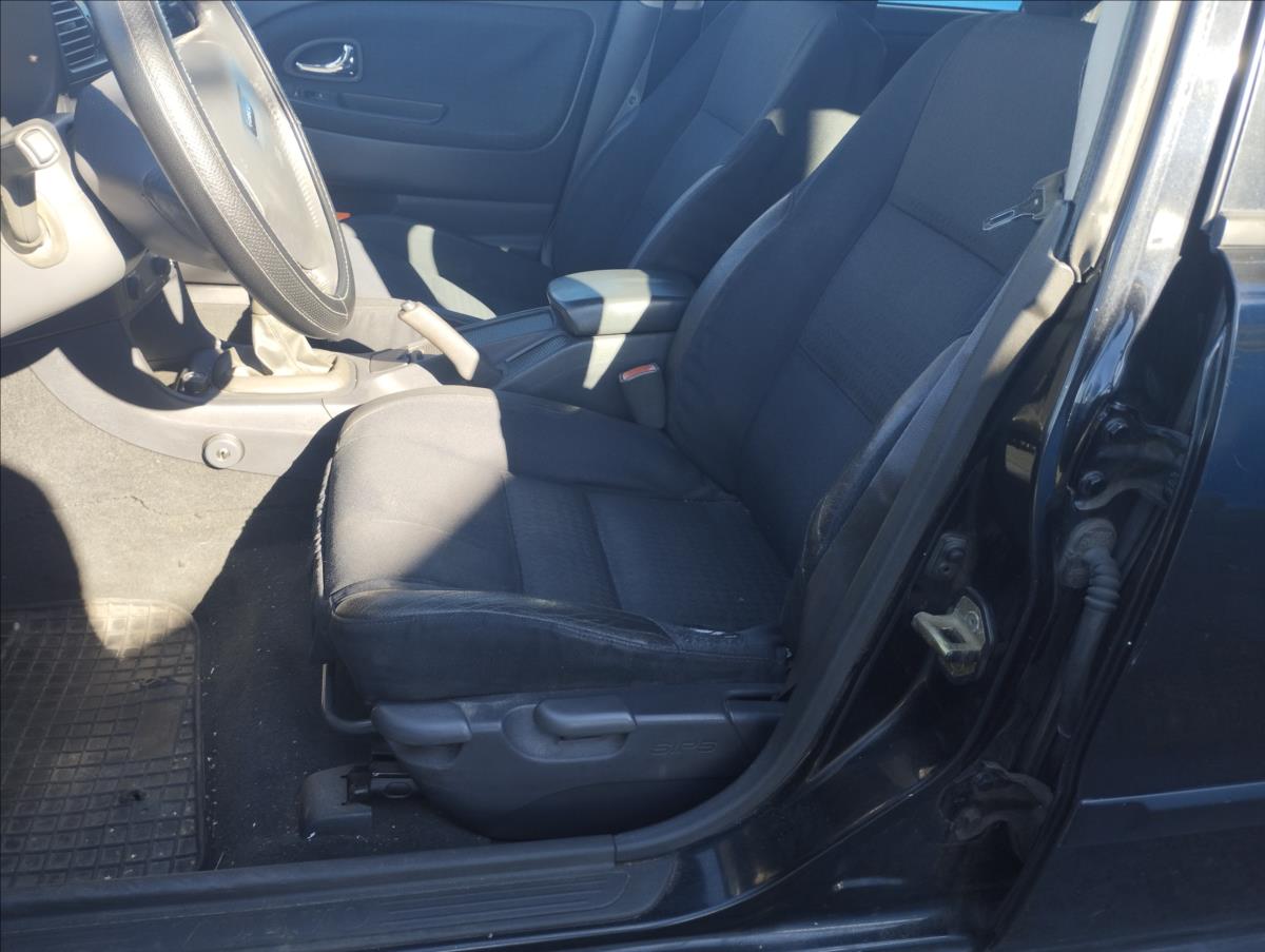 volvo-v40-1-8-90kw - 6