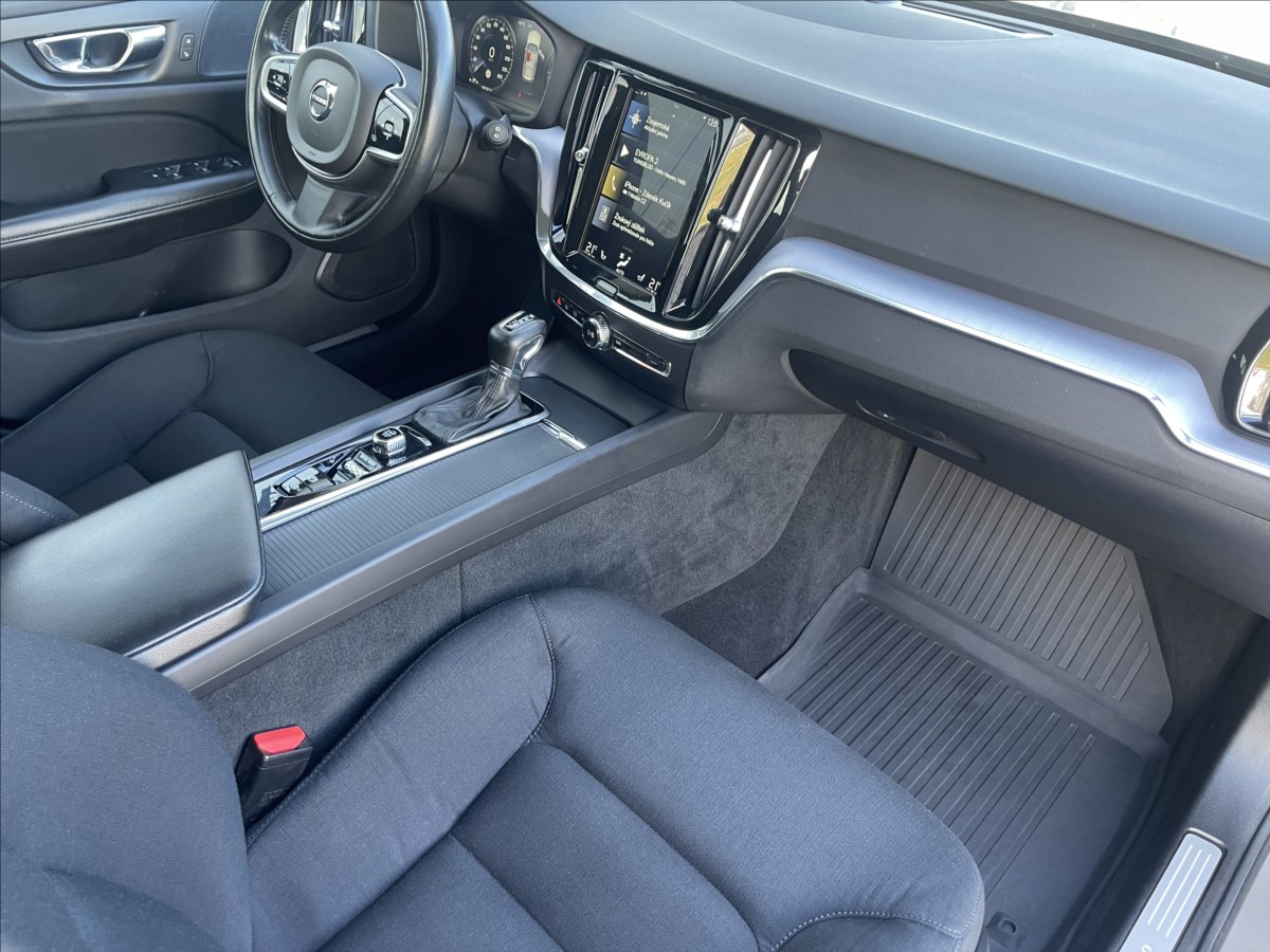 volvo-v60-2-0-d3-momentum-aut - 5
