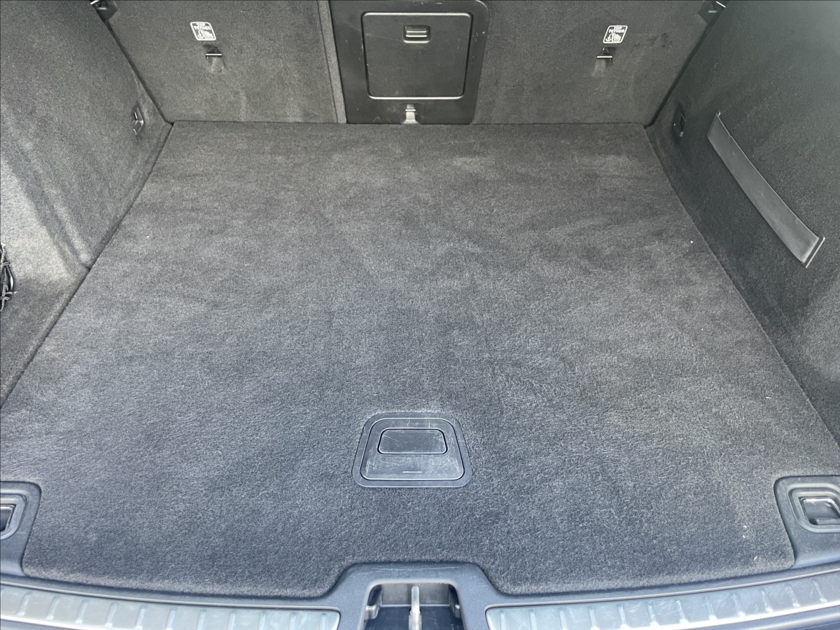 volvo-v60-2-0-d3-momentum-aut - 8