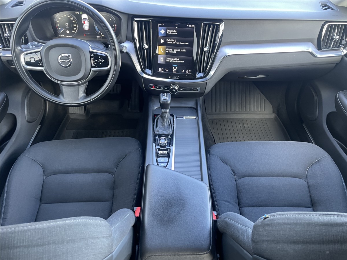 volvo-v60-2-0-d3-momentum-aut - 9
